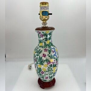 Chinese Table Lamp Porcelain Floral Vase  Hand Painted 13” Including Socket VTG